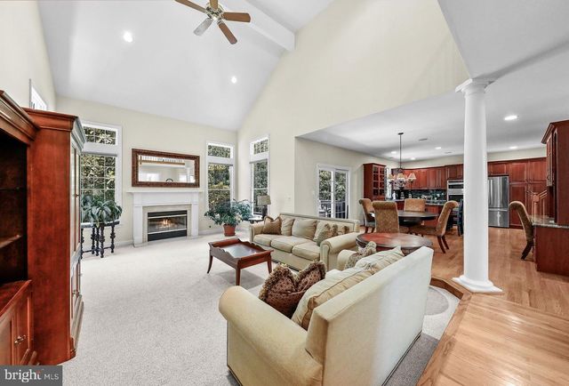 17 LOWBRIDGE PSGE, Medford, NJ 08055