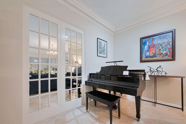 3 River Hollow Lane, Houston, TX 77027