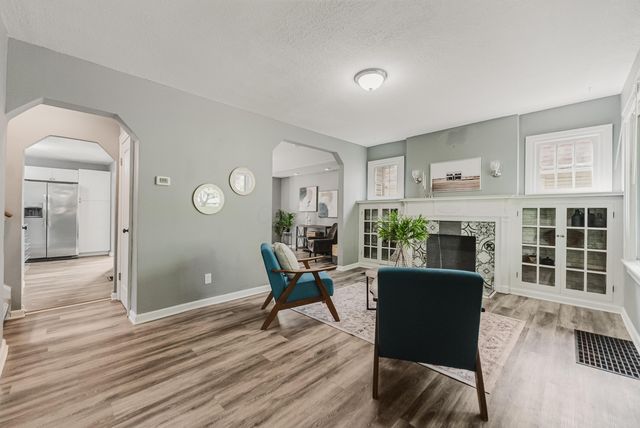 214 S Brinker Avenue, Columbus, OH 43204