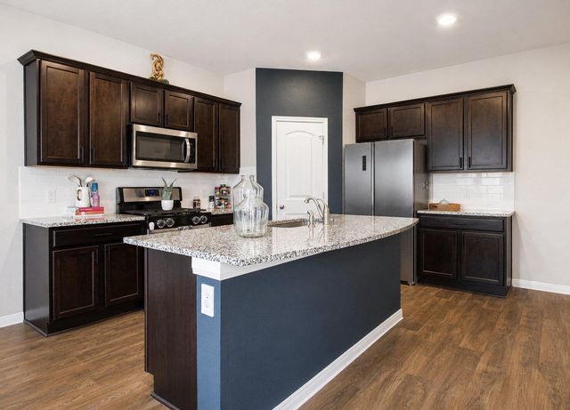 484 Spider Lily DR, Kyle, TX 78640