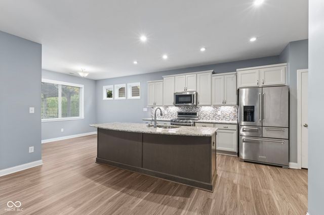 5833 Lyster Lane, Indianapolis, IN 46239