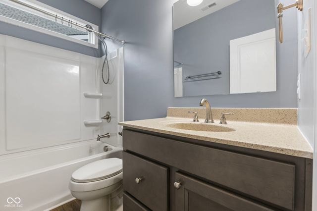 5833 Lyster Lane, Indianapolis, IN 46239