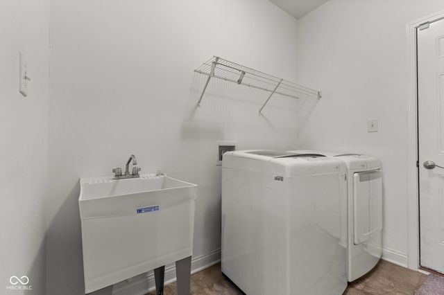 5833 Lyster Lane, Indianapolis, IN 46239