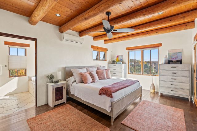 69 Avenida Frijoles, Santa Fe, NM 87507