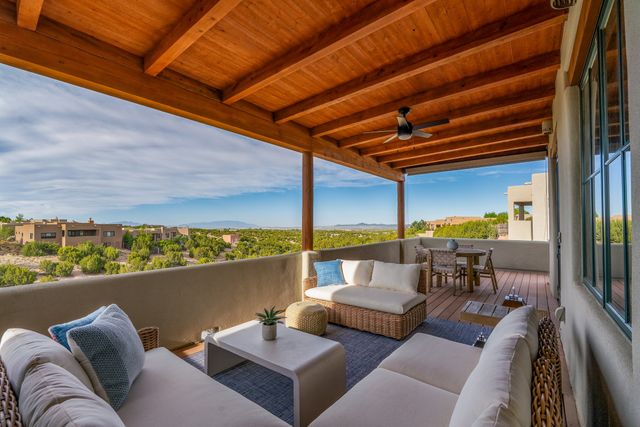 69 Avenida Frijoles, Santa Fe, NM 87507