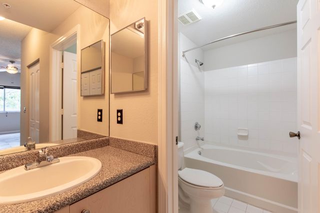 350 Crestwood Circle 203, Royal Palm Beach, FL 33411