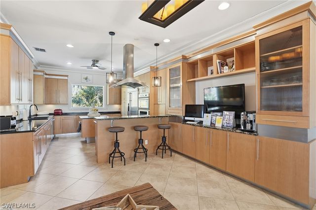 1205 Caloosa DR, Fort Myers, FL 33901