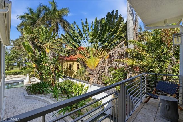 1205 Caloosa DR, Fort Myers, FL 33901