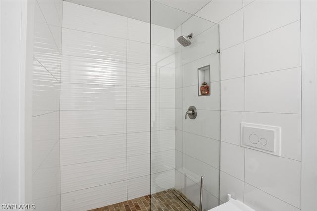 1205 Caloosa DR, Fort Myers, FL 33901