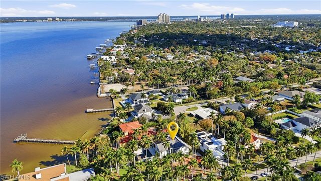 1205 Caloosa DR, Fort Myers, FL 33901