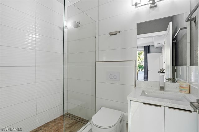 1205 Caloosa DR, Fort Myers, FL 33901