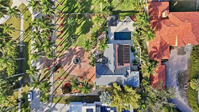 1205 Caloosa DR, Fort Myers, FL 33901