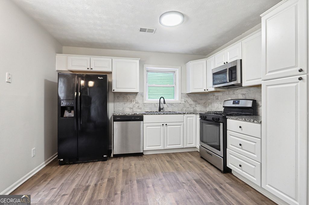 6379 Leverett Drive, Lithonia, GA 30038 — photo 2