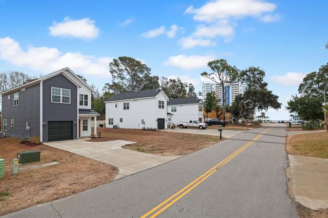 214 26th Ave. S, Myrtle Beach, SC 29577