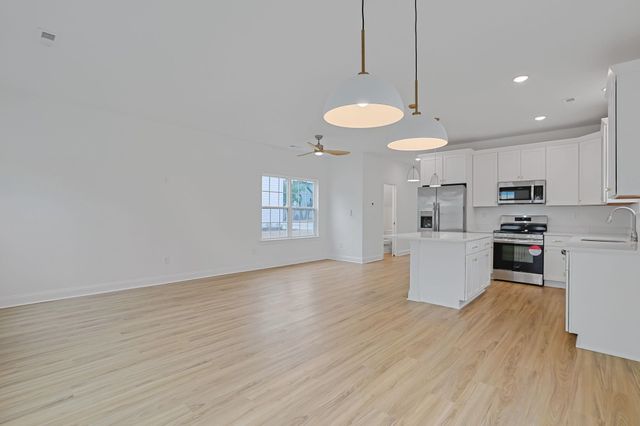 214 26th Ave. S, Myrtle Beach, SC 29577