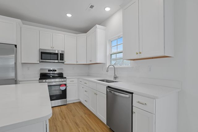 214 26th Ave. S, Myrtle Beach, SC 29577