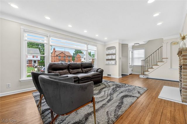 3738 Bendemeer Road, Cleveland Heights, OH 44118