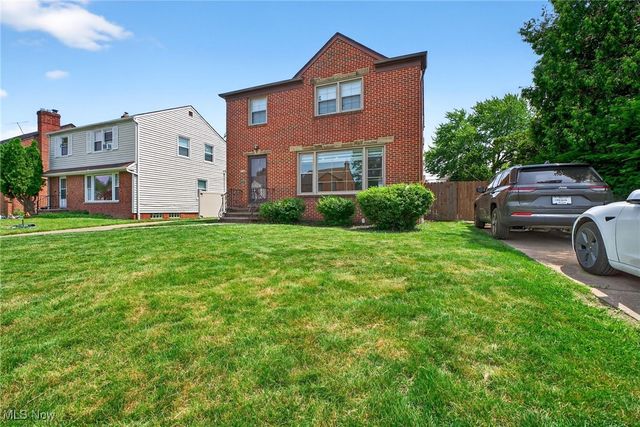 3738 Bendemeer Road, Cleveland Heights, OH 44118