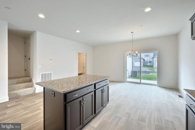 102 MADISON DR, Mechanicsburg, PA 17055