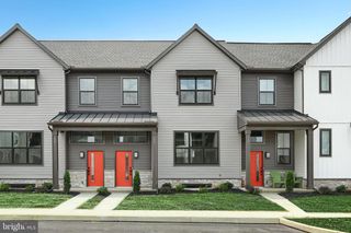 102 MADISON DR, Mechanicsburg, PA 17055