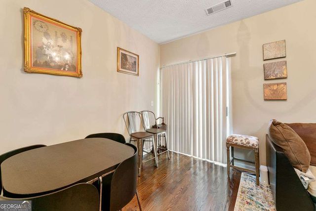 1343 Penhurst Drive, Lawrenceville, GA 30043