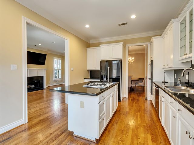 5834 Candlewood Lane, Houston, TX 77057