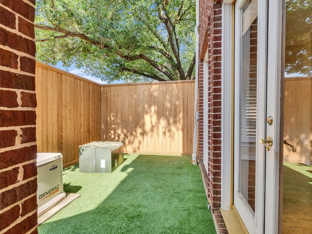 5834 Candlewood Lane, Houston, TX 77057