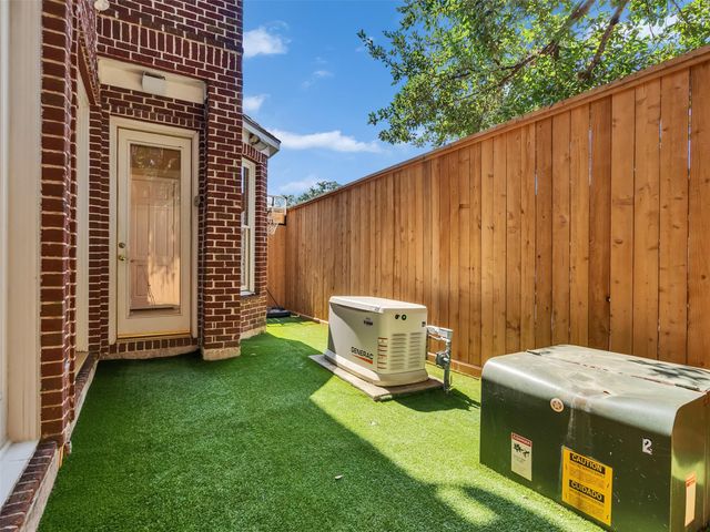 5834 Candlewood Lane, Houston, TX 77057