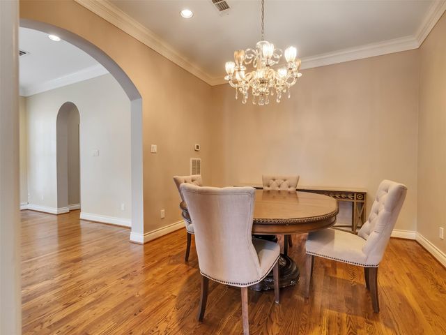 5834 Candlewood Lane, Houston, TX 77057