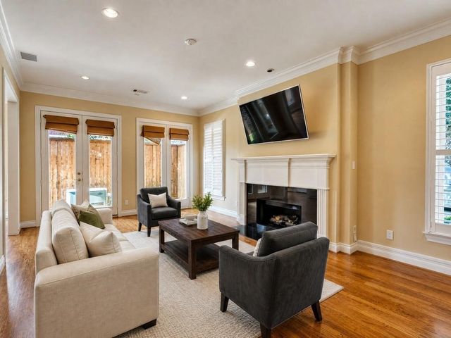 5834 Candlewood Lane, Houston, TX 77057