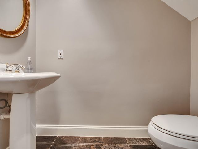 5834 Candlewood Lane, Houston, TX 77057