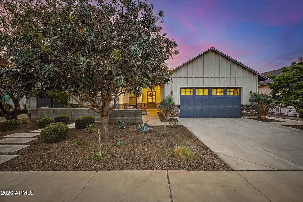 8718 N 9TH Avenue, Phoenix, AZ 85021 — exterior