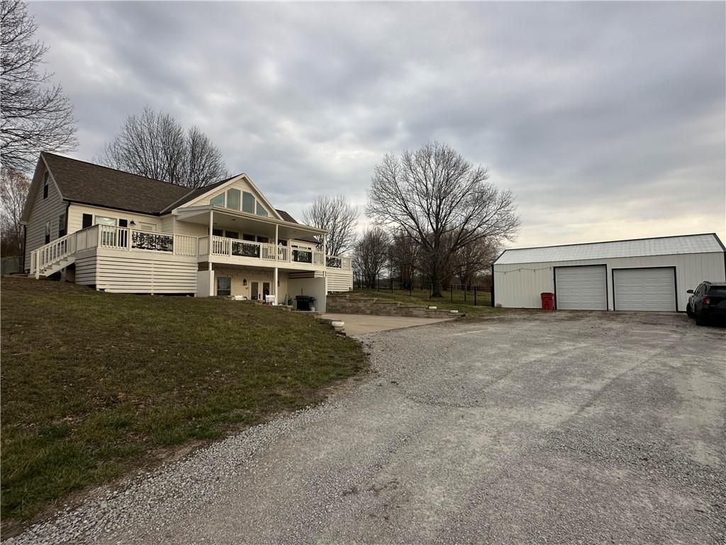 36903 E Church Road, Oak Grove, MO 64075
