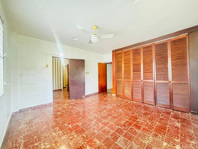 910 calle 1 SE REPARTO METROPOLITANO, San Juan, PR 00921