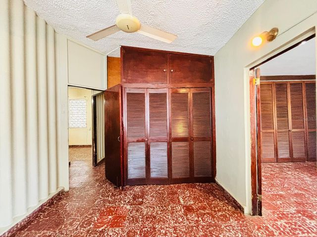 910 calle 1 SE REPARTO METROPOLITANO, San Juan, PR 00921