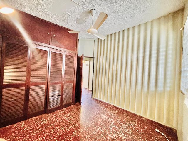 910 calle 1 SE REPARTO METROPOLITANO, San Juan, PR 00921