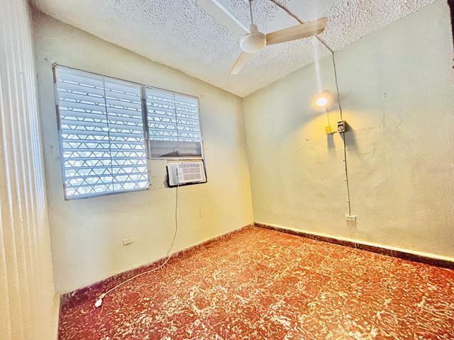 910 calle 1 SE REPARTO METROPOLITANO, San Juan, PR 00921