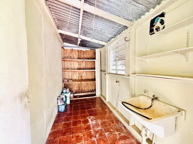 910 calle 1 SE REPARTO METROPOLITANO, San Juan, PR 00921