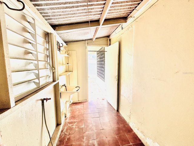 910 calle 1 SE REPARTO METROPOLITANO, San Juan, PR 00921