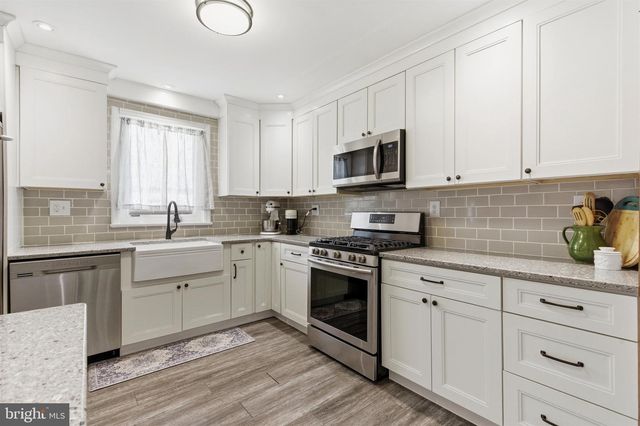 15136 INA DR, Philadelphia, PA 19116