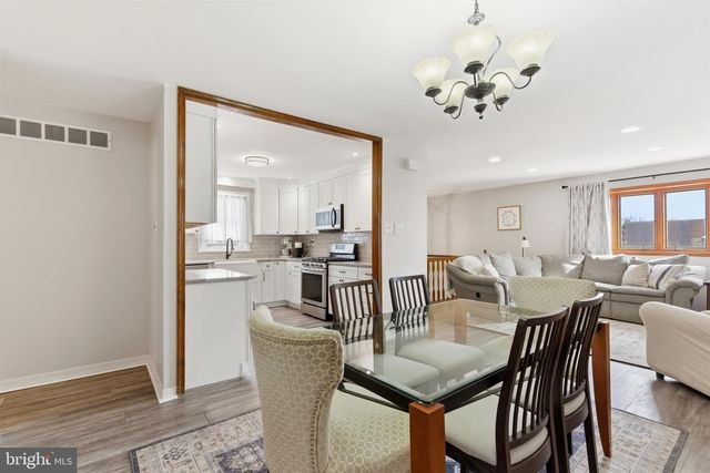 15136 INA DR, Philadelphia, PA 19116