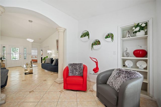 7819 NW 166th Ter, Miami Lakes, FL 33016