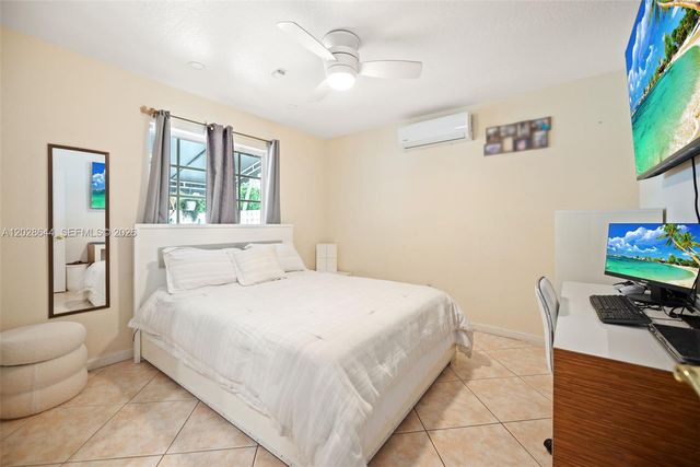 7819 NW 166th Ter, Miami Lakes, FL 33016