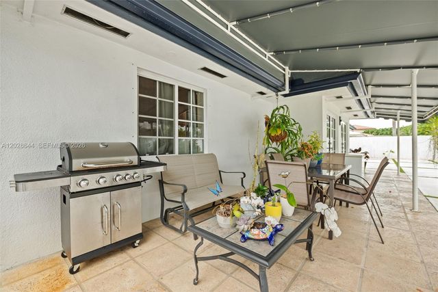 7819 NW 166th Ter, Miami Lakes, FL 33016