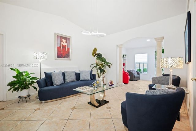 7819 NW 166th Ter, Miami Lakes, FL 33016