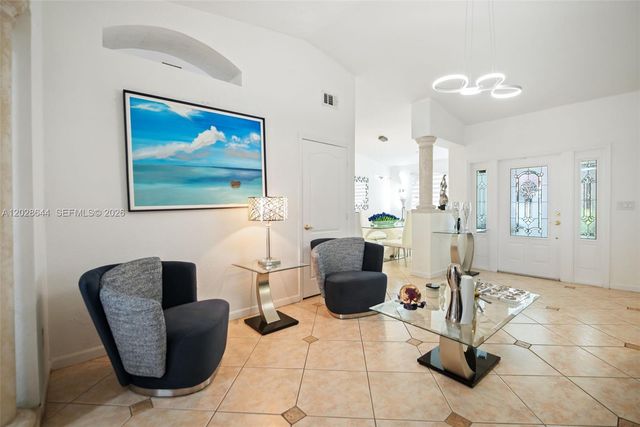 7819 NW 166th Ter, Miami Lakes, FL 33016