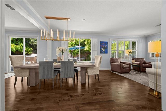 6905 Arianna Ct, Elk Grove, CA 95757