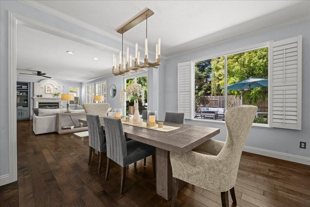 6905 Arianna Ct, Elk Grove, CA 95757