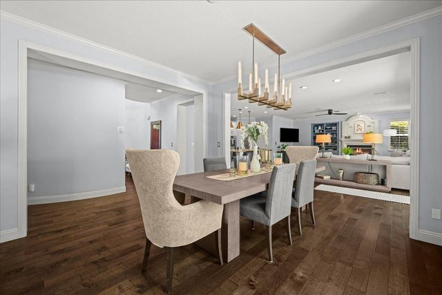 6905 Arianna Ct, Elk Grove, CA 95757