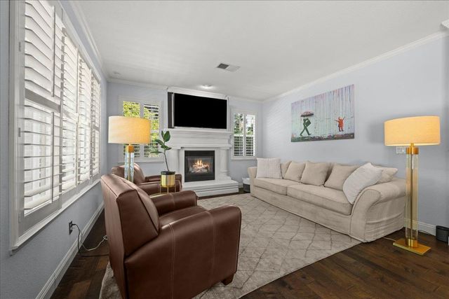 6905 Arianna Ct, Elk Grove, CA 95757